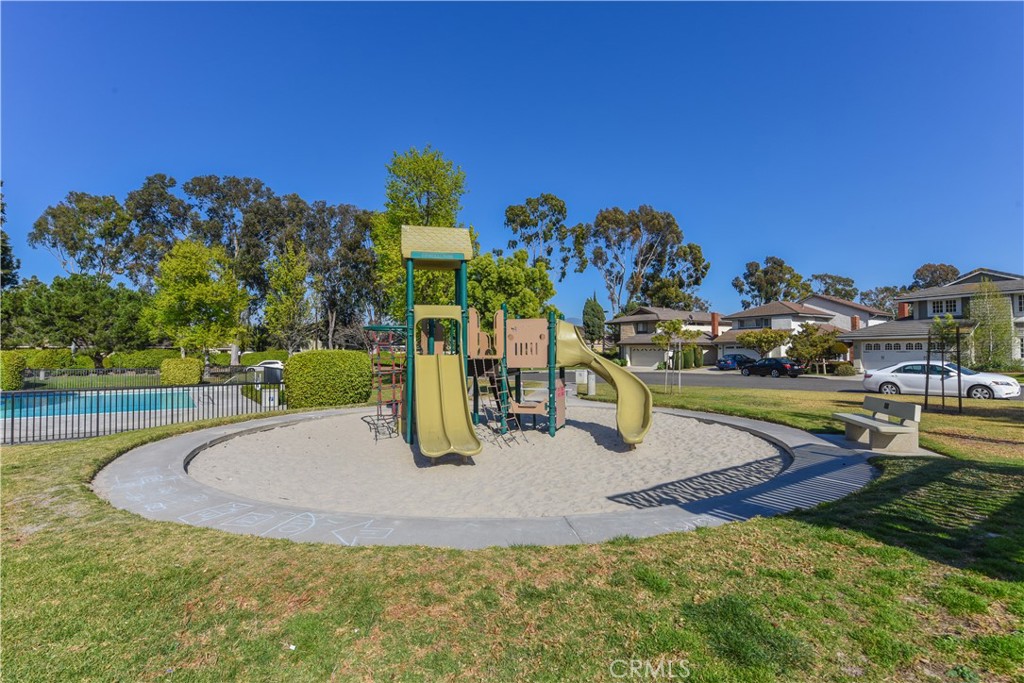 MLS #OC25277189 image #29