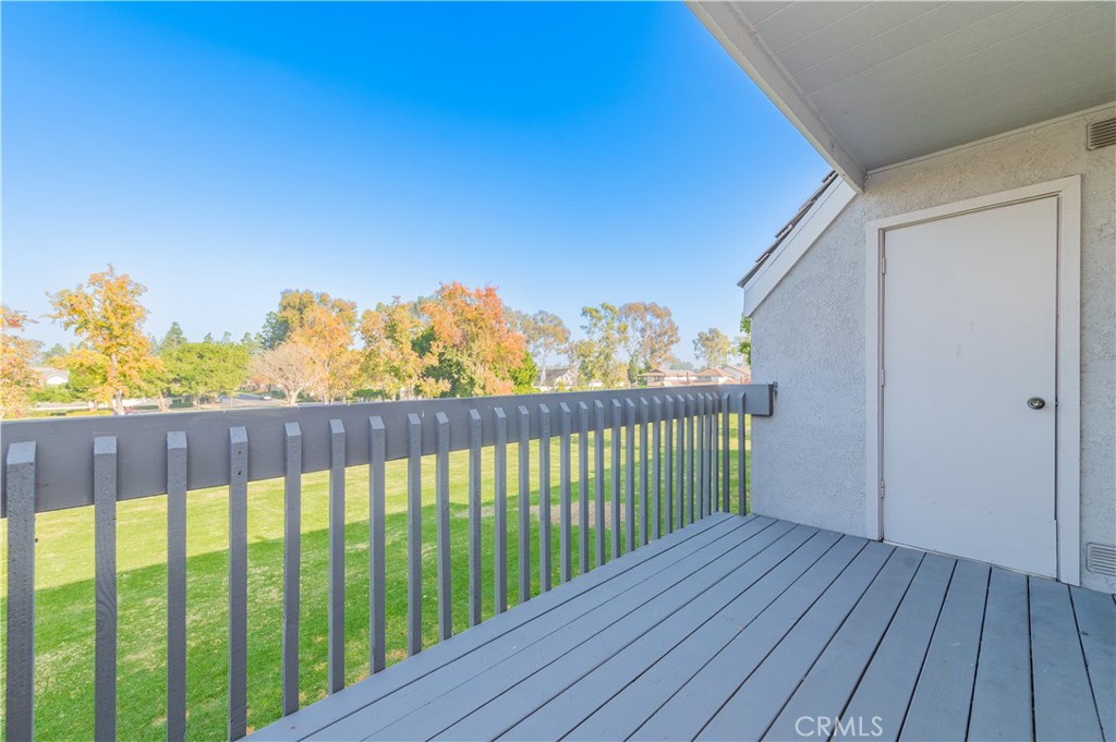 MLS #OC25277189 image #8