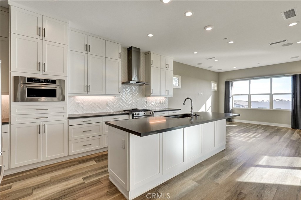 MLS #OC25277204 image #13