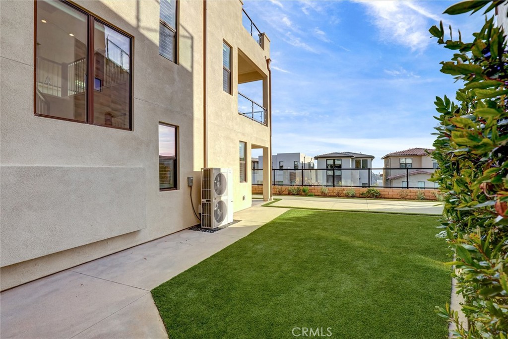 MLS #OC25277204 image #28