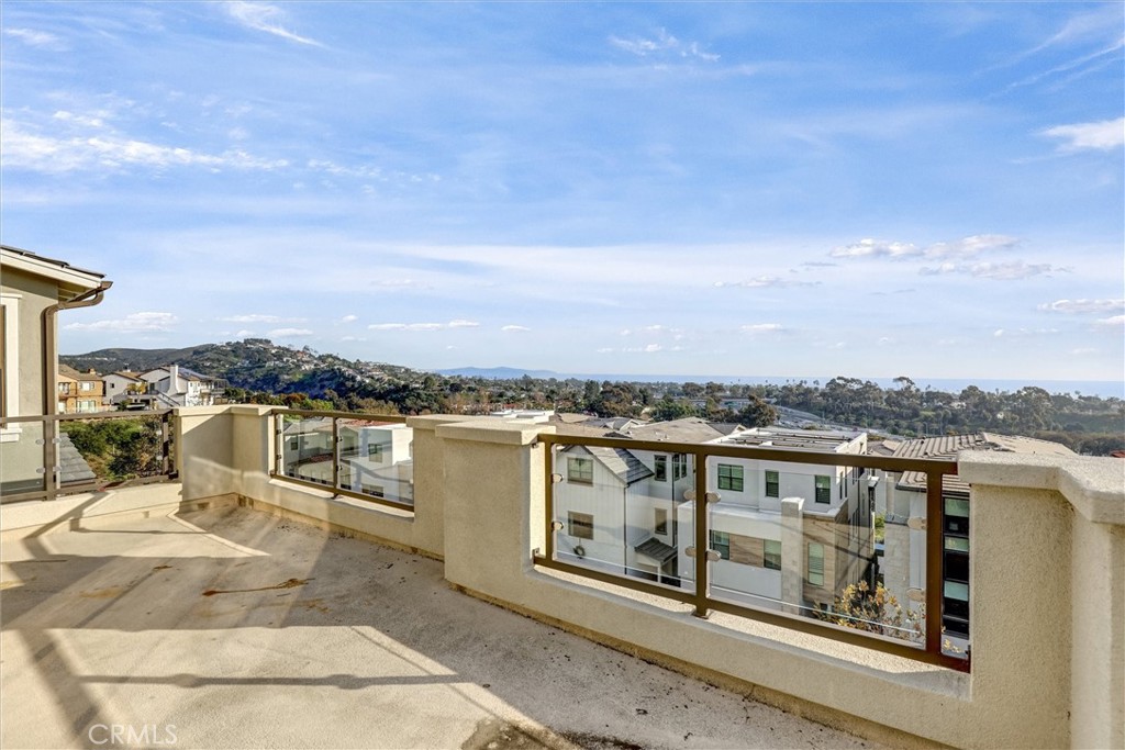 MLS #OC25277204 image #4