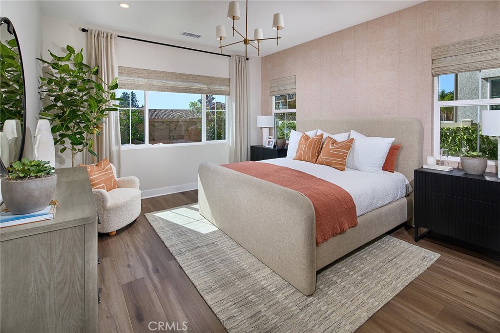 MLS #OC25277332 image #14