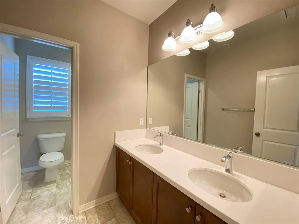 MLS #OC25277335 image #17