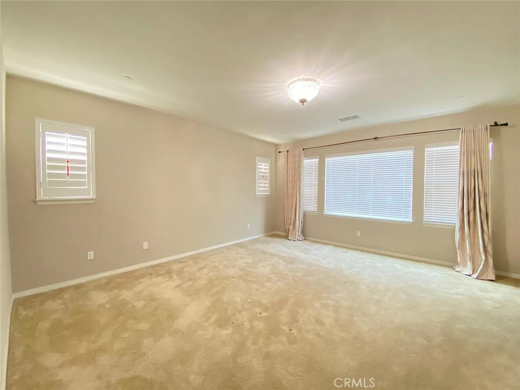 MLS #OC25277335 image #25