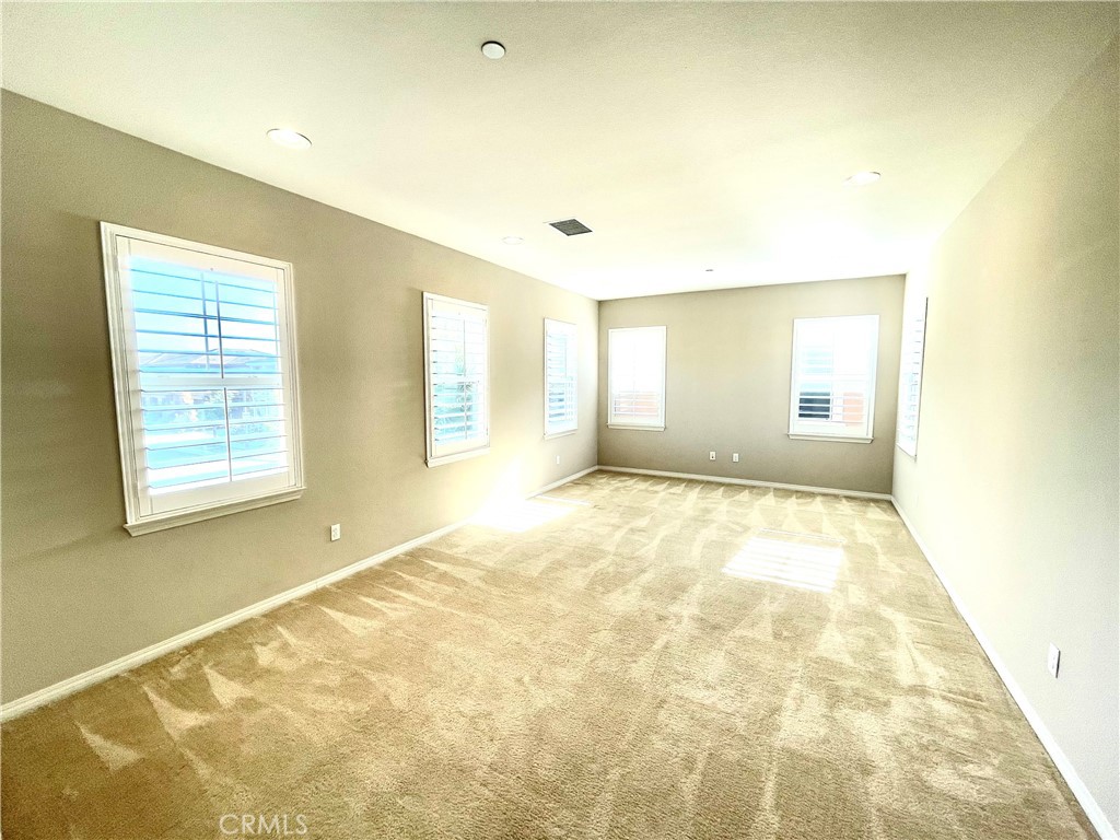 MLS #OC25277335 image #26