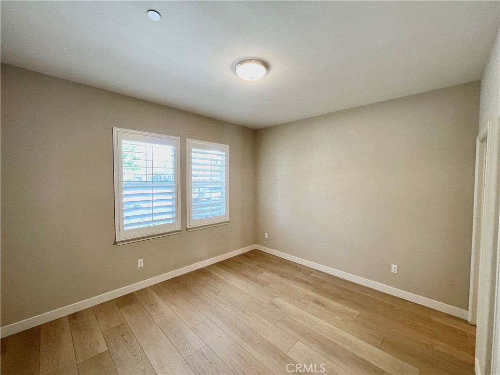 MLS #OC25277335 image #27