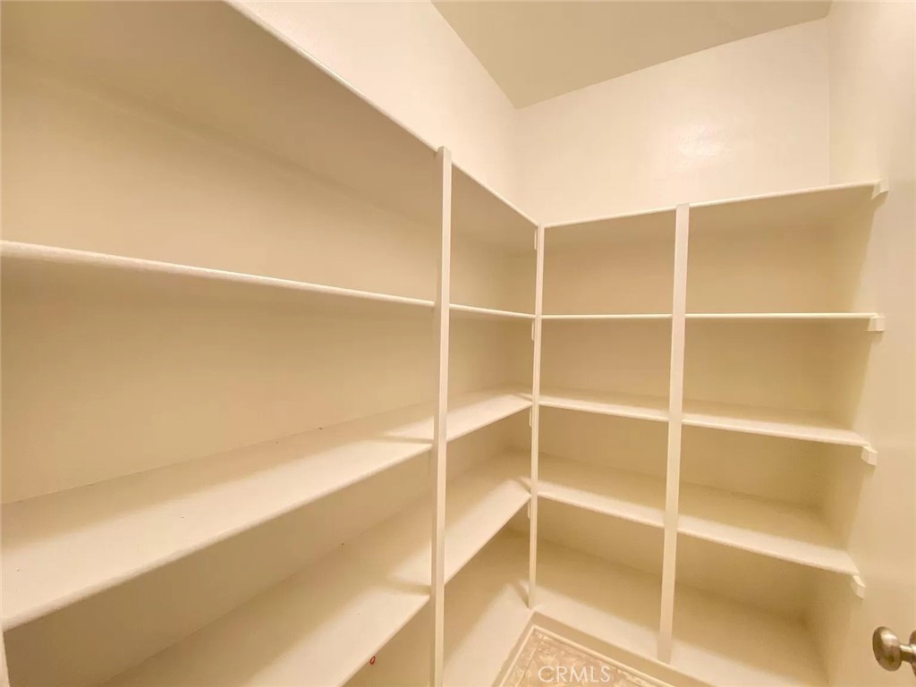 MLS #OC25277335 image #4