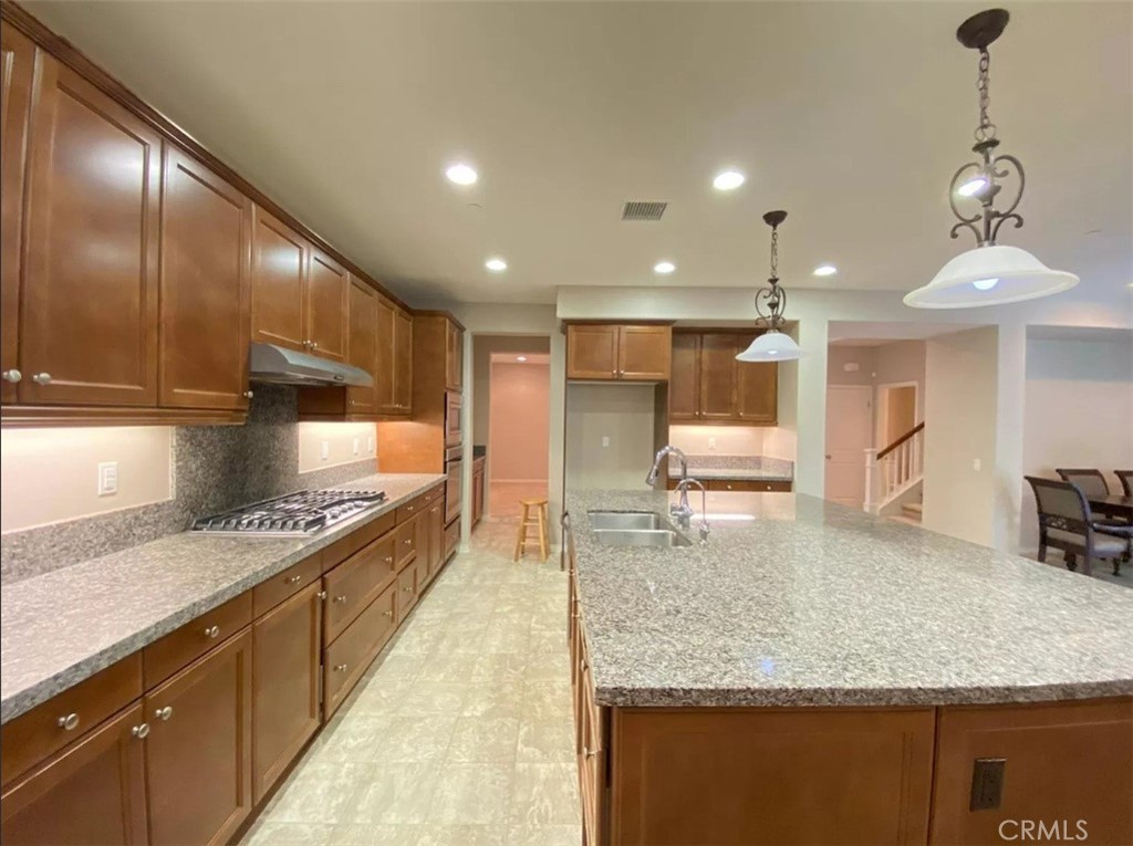 MLS #OC25277335 image #6