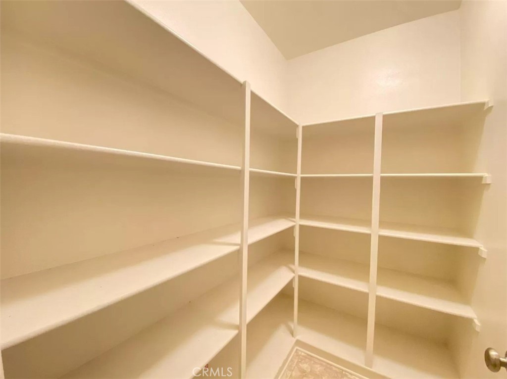 MLS #OC25277335 image #9