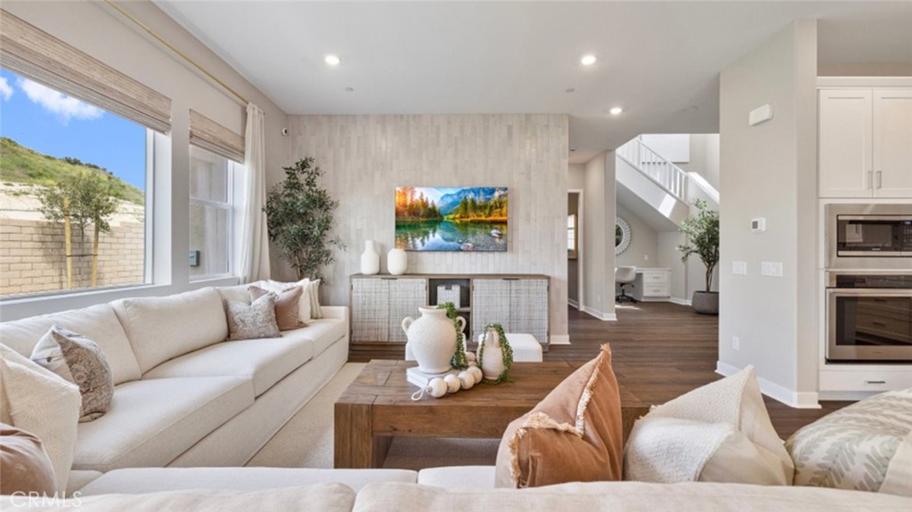 MLS #OC25277468 image #5