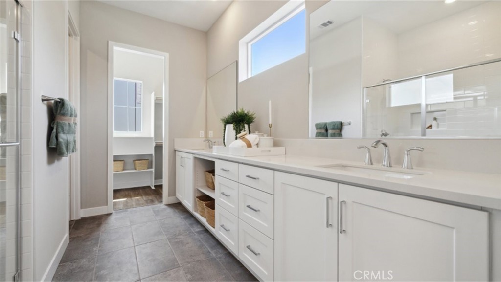 MLS #OC25277485 image #14