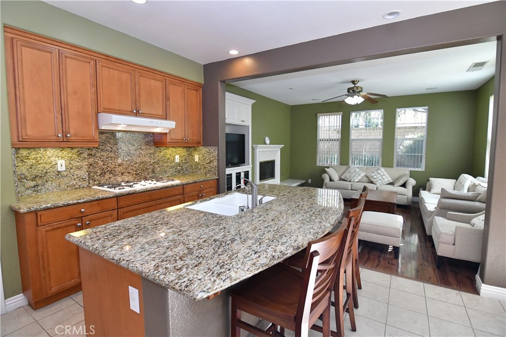 MLS #OC25277815 image #10