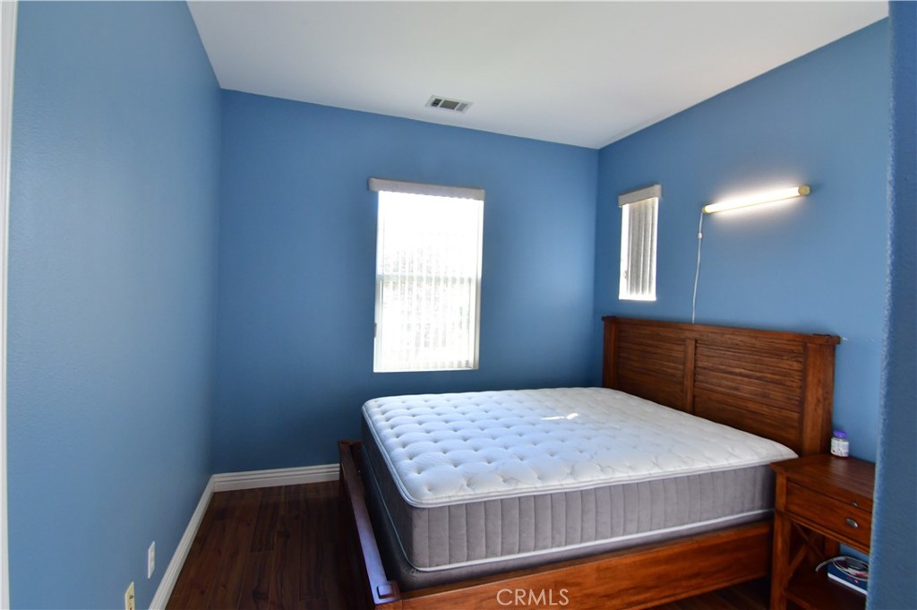 MLS #OC25277815 image #15