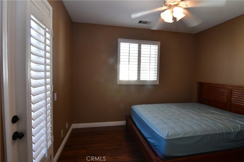 MLS #OC25277815 image #23