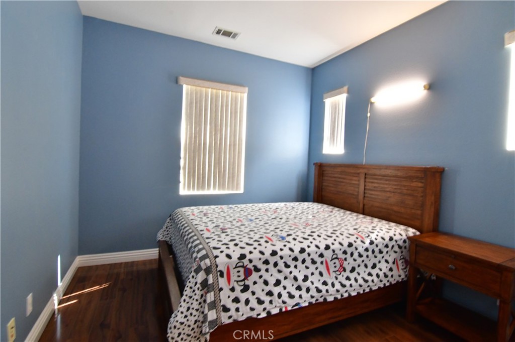 MLS #OC25277815 image #28