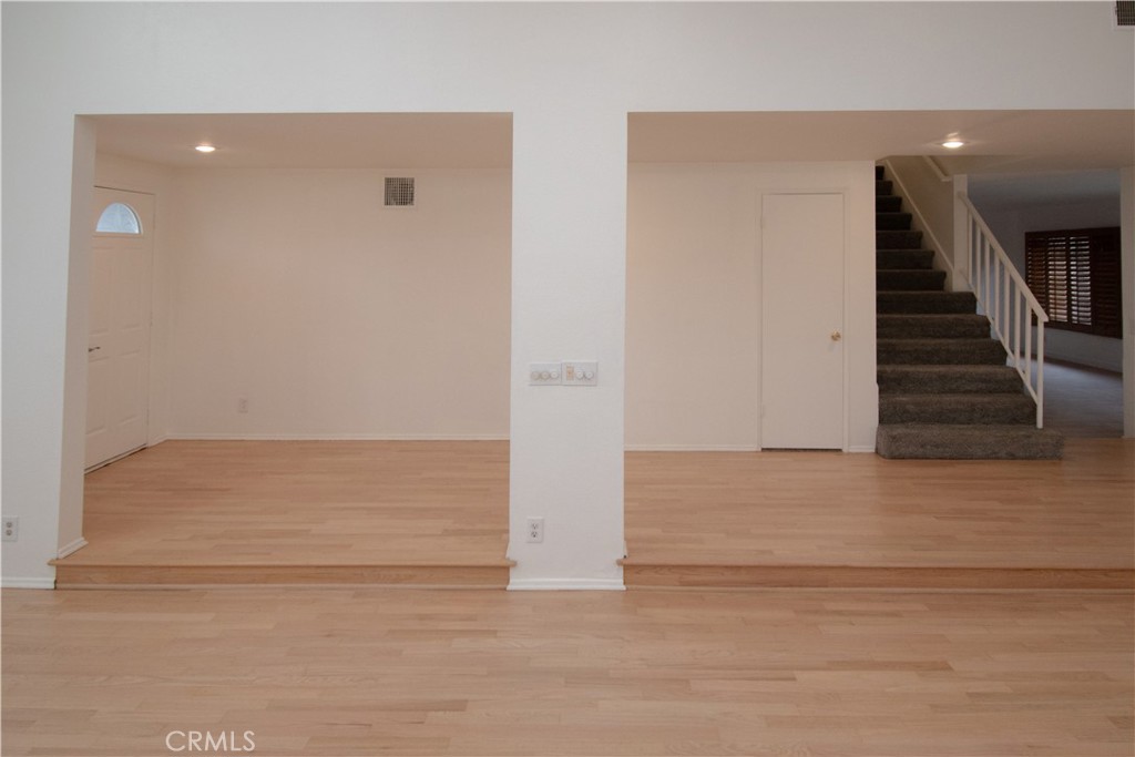 MLS #OC25277818 image #12