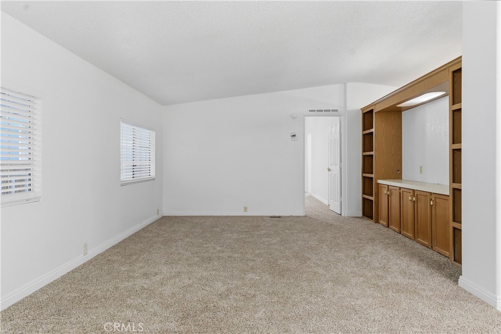 MLS #OC25277829 image #10