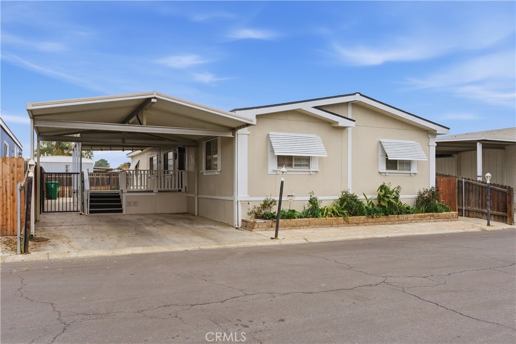 MLS #OC25277829 image #23