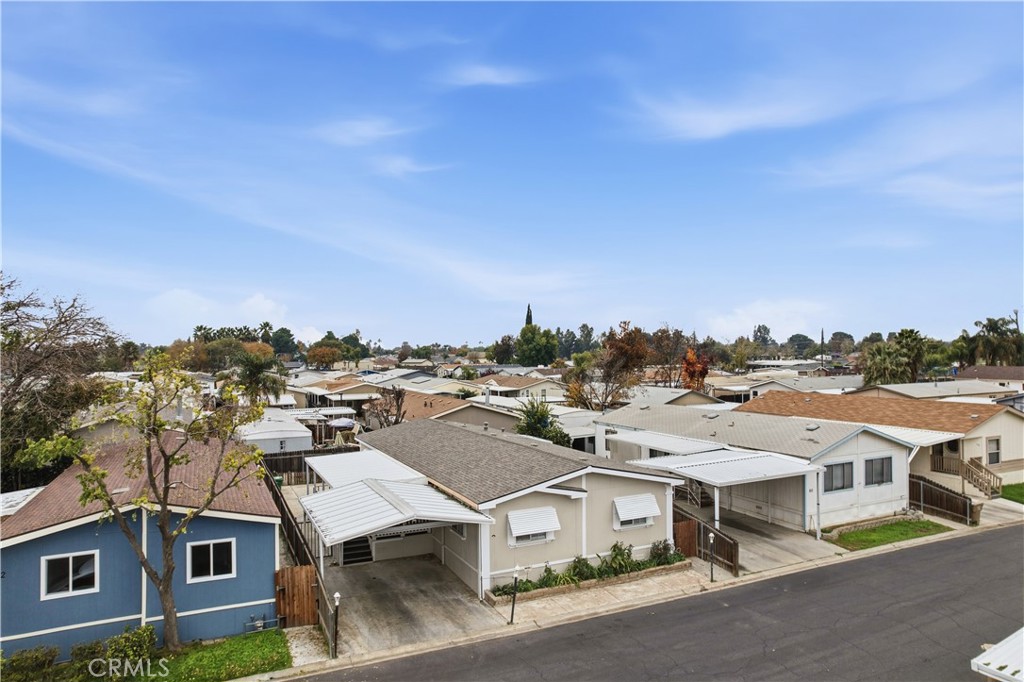 MLS #OC25277829 image #32