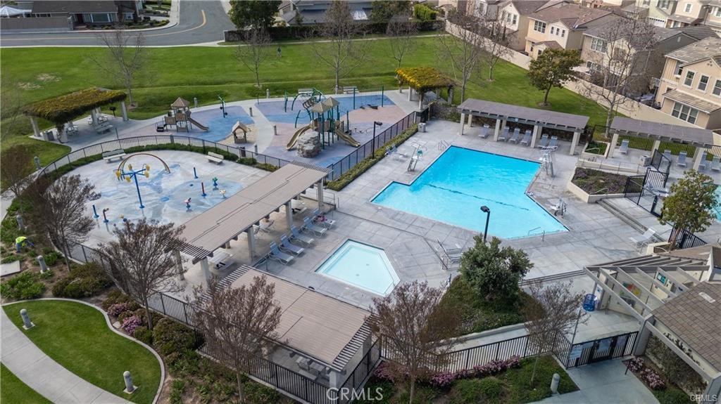 MLS #OC25277843 image #25