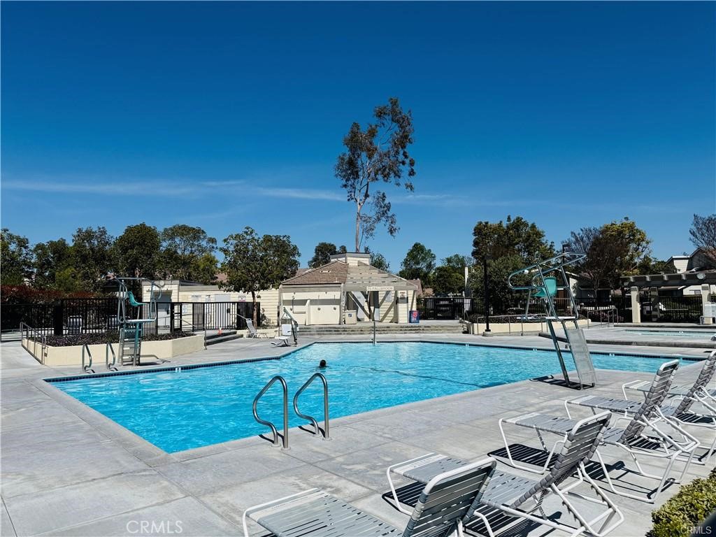 MLS #OC25277843 image #26