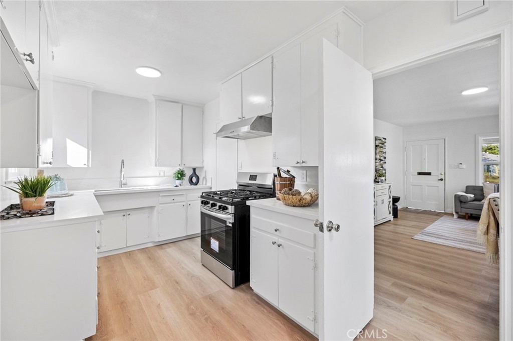 MLS #OC25278024 image #14