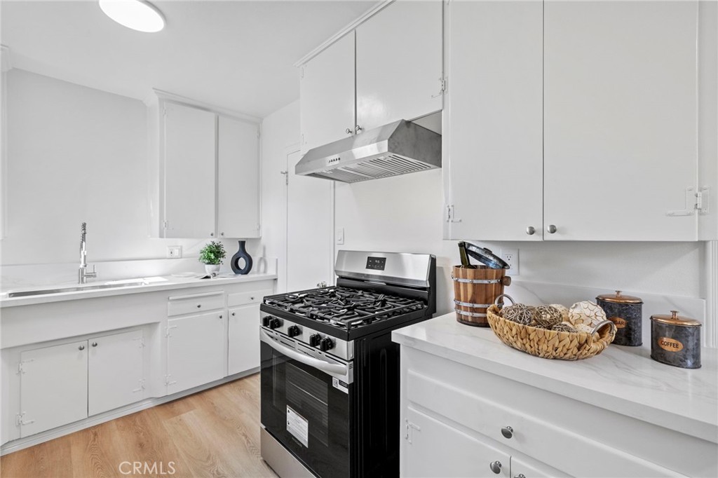 MLS #OC25278024 image #16