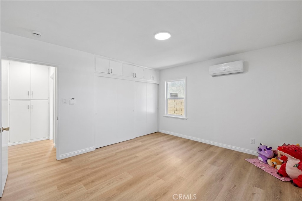 MLS #OC25278024 image #26