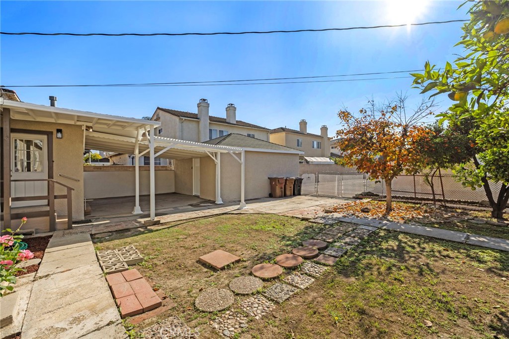 MLS #OC25278024 image #30