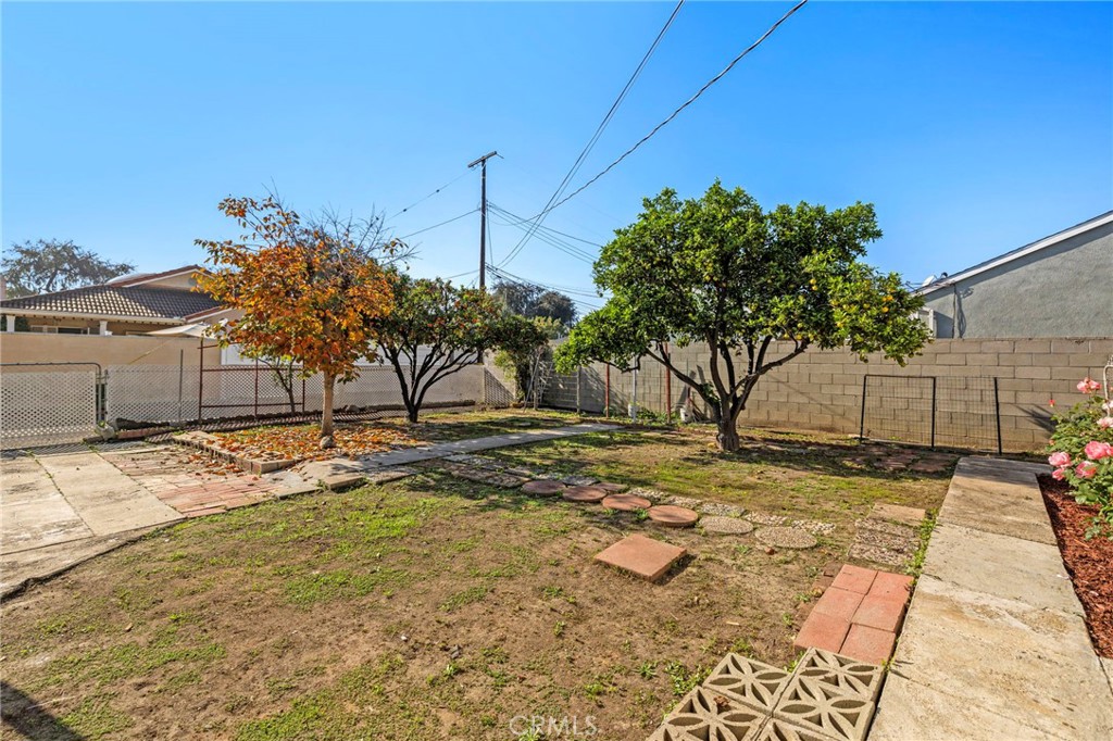 MLS #OC25278024 image #31