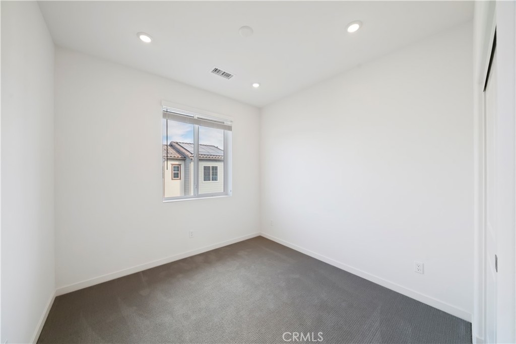 MLS #OC25278263 image #12