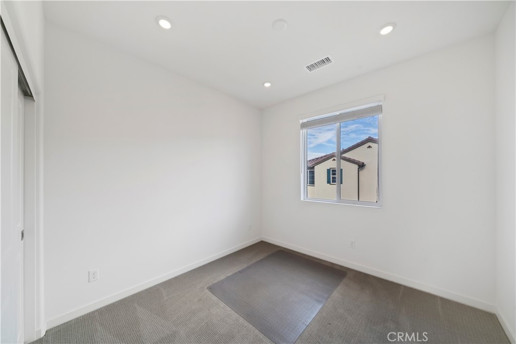 MLS #OC25278263 image #13