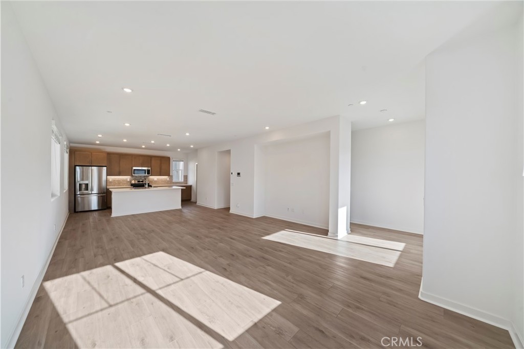 MLS #OC25278263 image #5