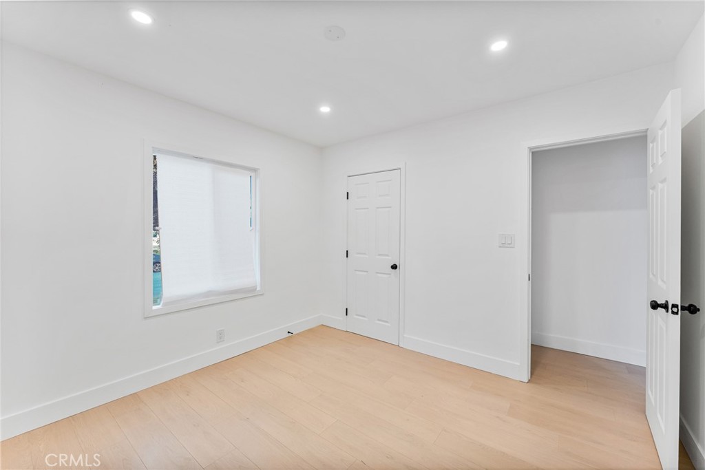 MLS #OC25278366 image #12