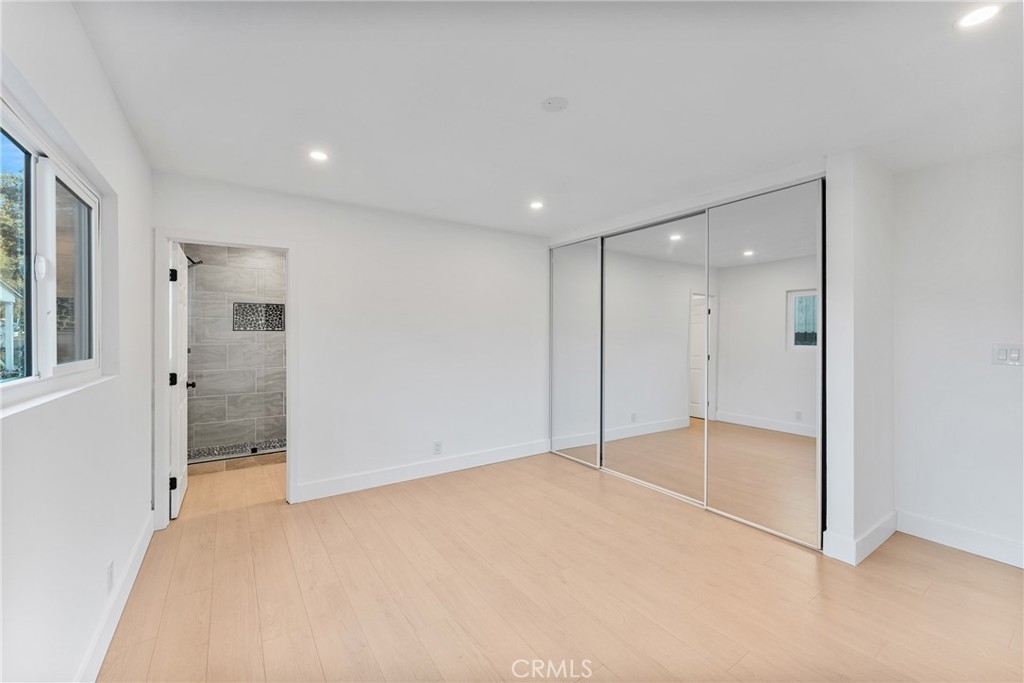 MLS #OC25278366 image #16