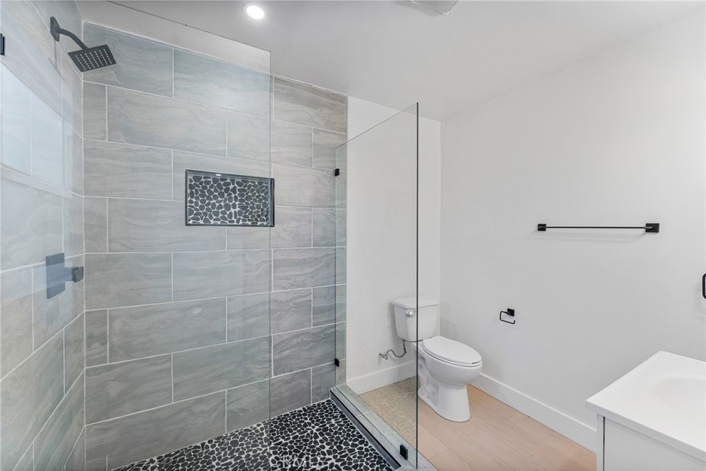 MLS #OC25278366 image #18