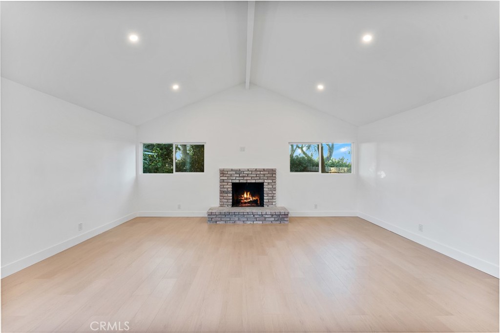 MLS #OC25278366 image #20