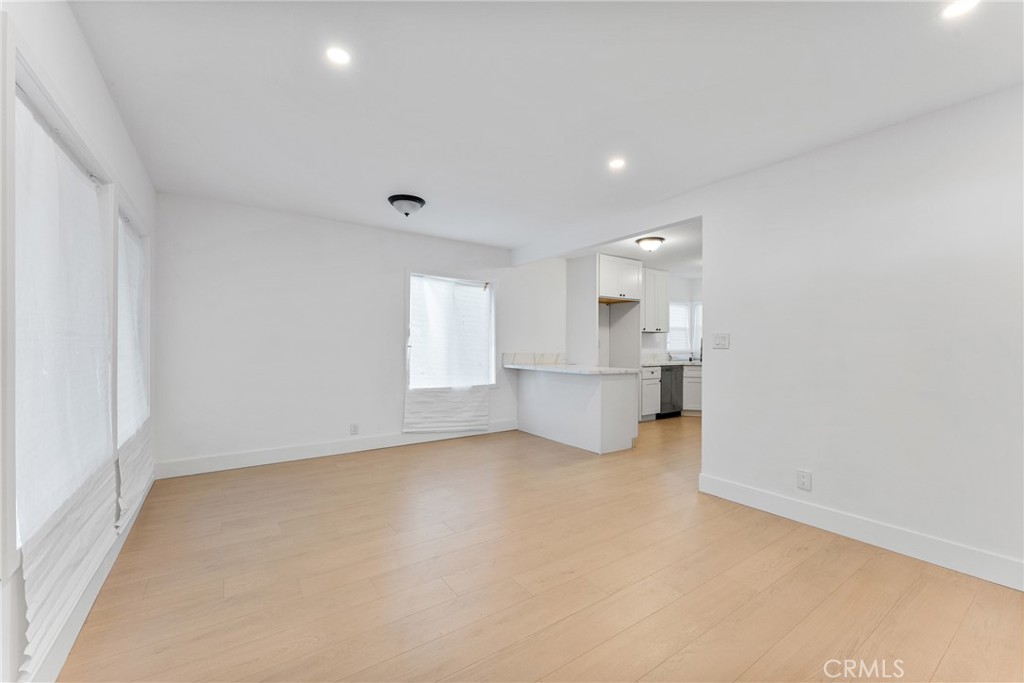 MLS #OC25278366 image #5