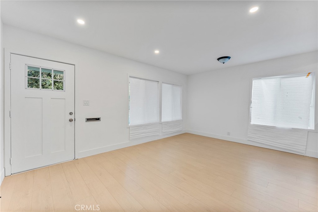 MLS #OC25278366 image #6