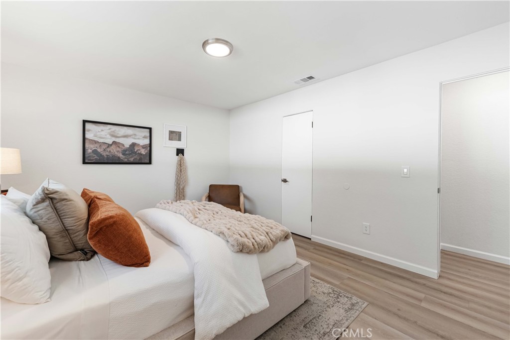 MLS #OC25278376 image #16