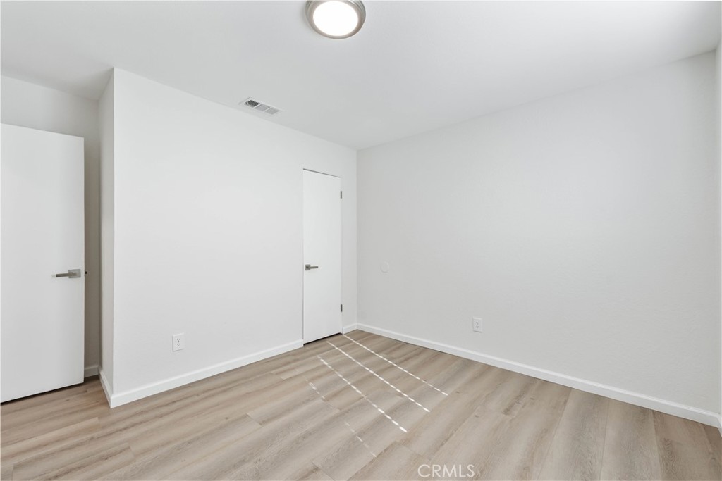 MLS #OC25278376 image #19