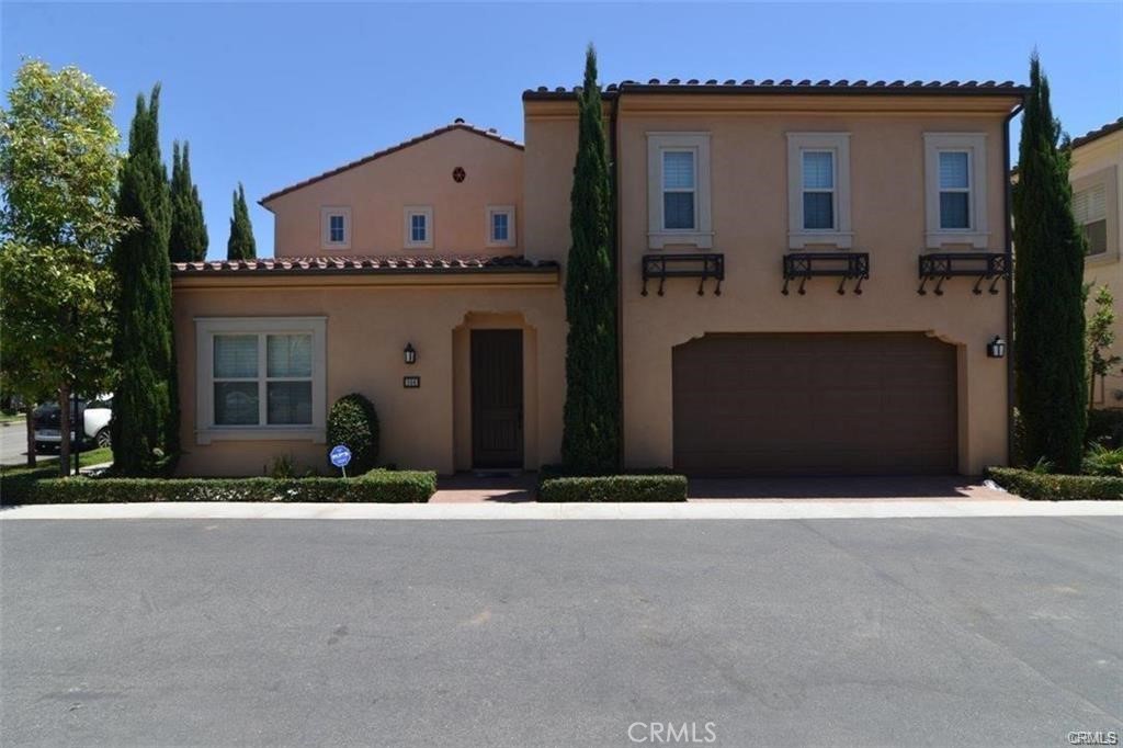 MLS #OC25278409 image #1