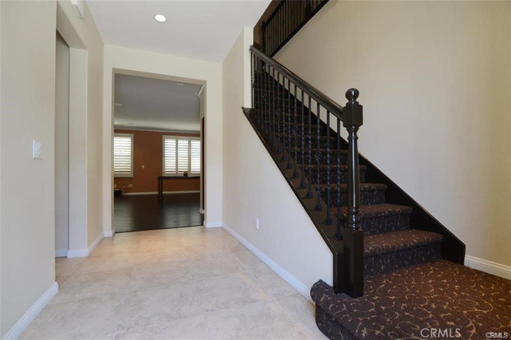 MLS #OC25278409 image #2