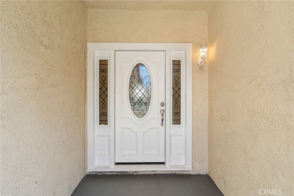 MLS #OC25278413 image #1