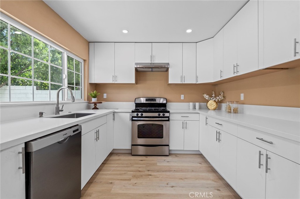 MLS #OC25278413 image #12