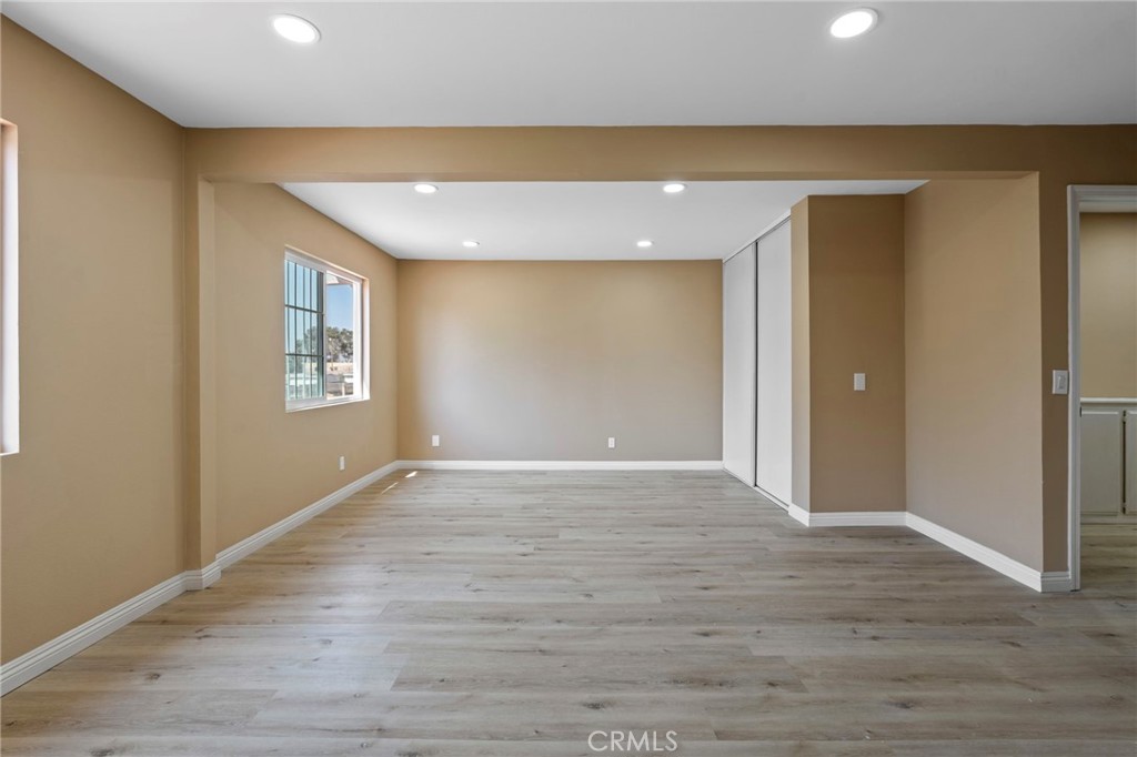 MLS #OC25278413 image #17