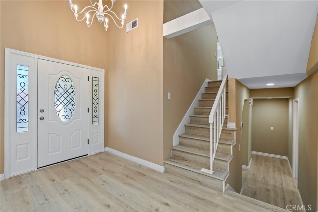 MLS #OC25278413 image #2