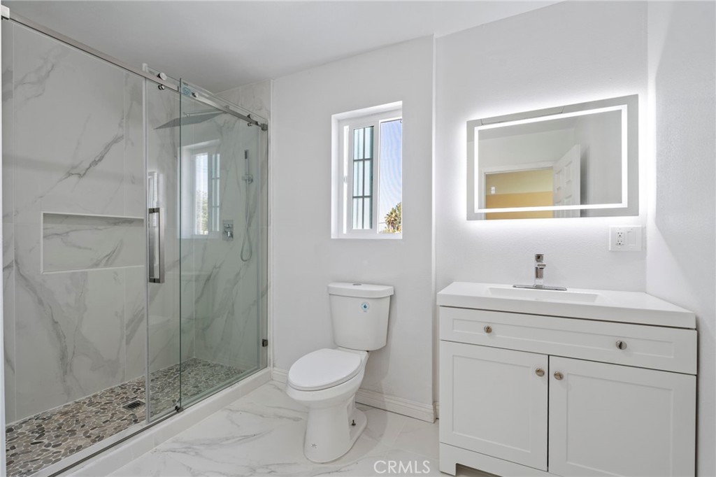 MLS #OC25278413 image #24