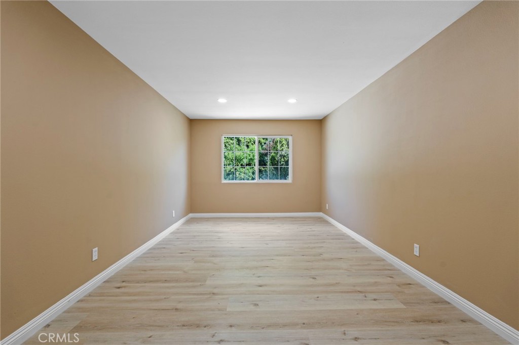 MLS #OC25278413 image #28