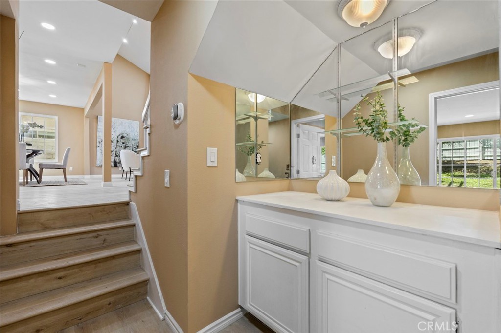 MLS #OC25278413 image #35